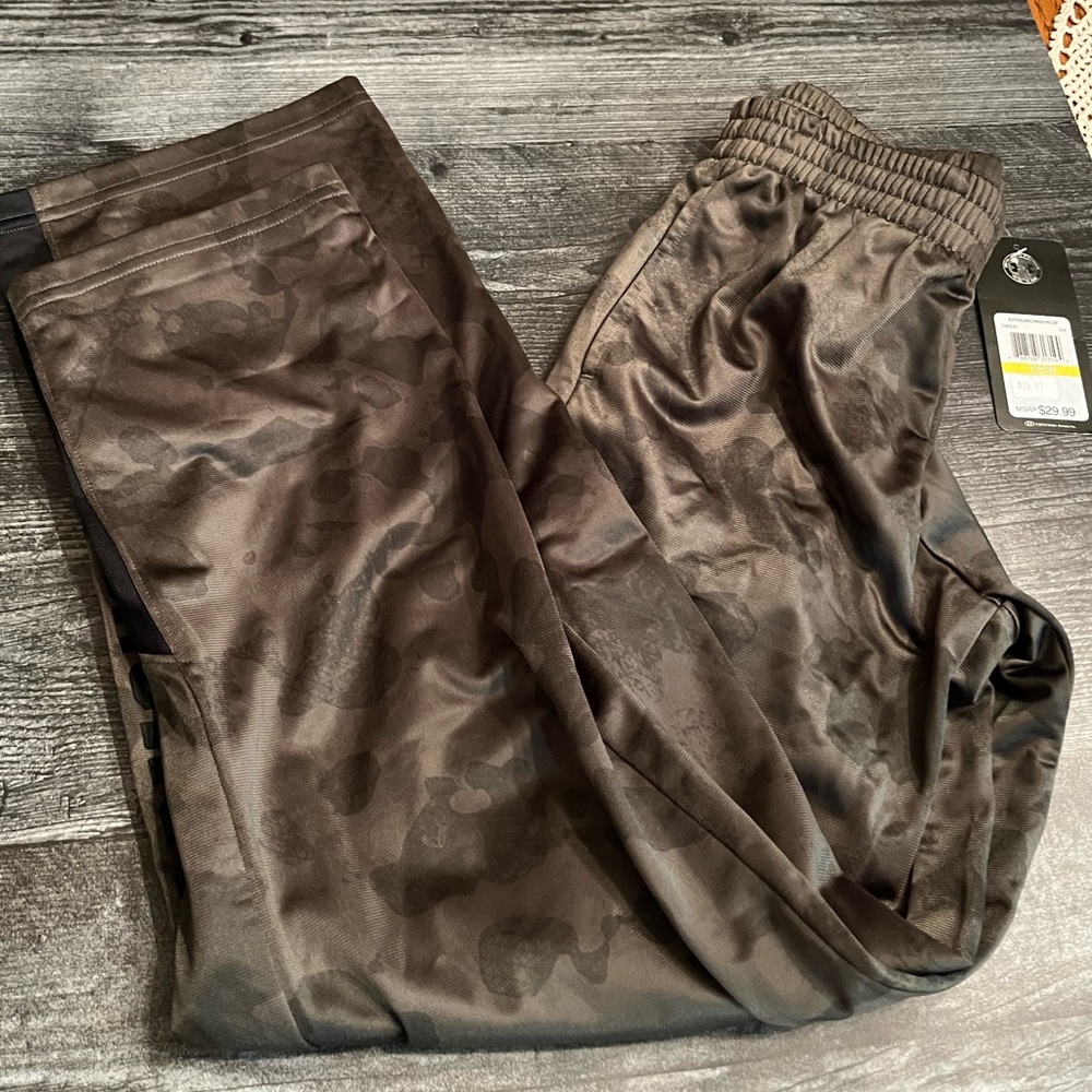 Under amour green camo "all seasons gear"